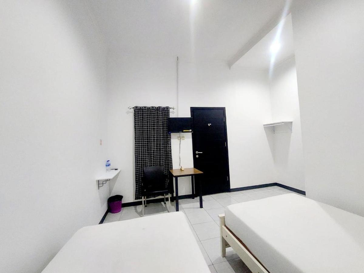 Cozy Stay Kupang Kupang  Exterior photo