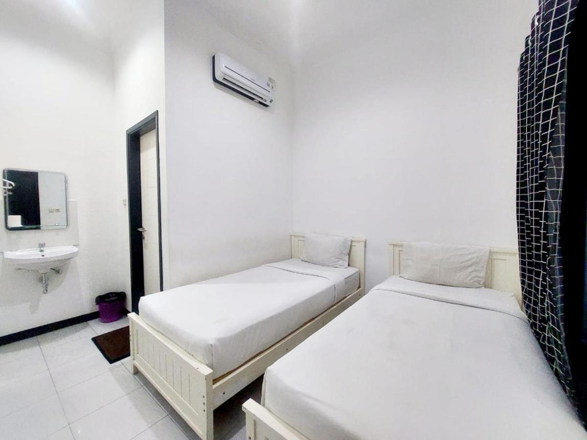 Cozy Stay Kupang Kupang  Exterior photo